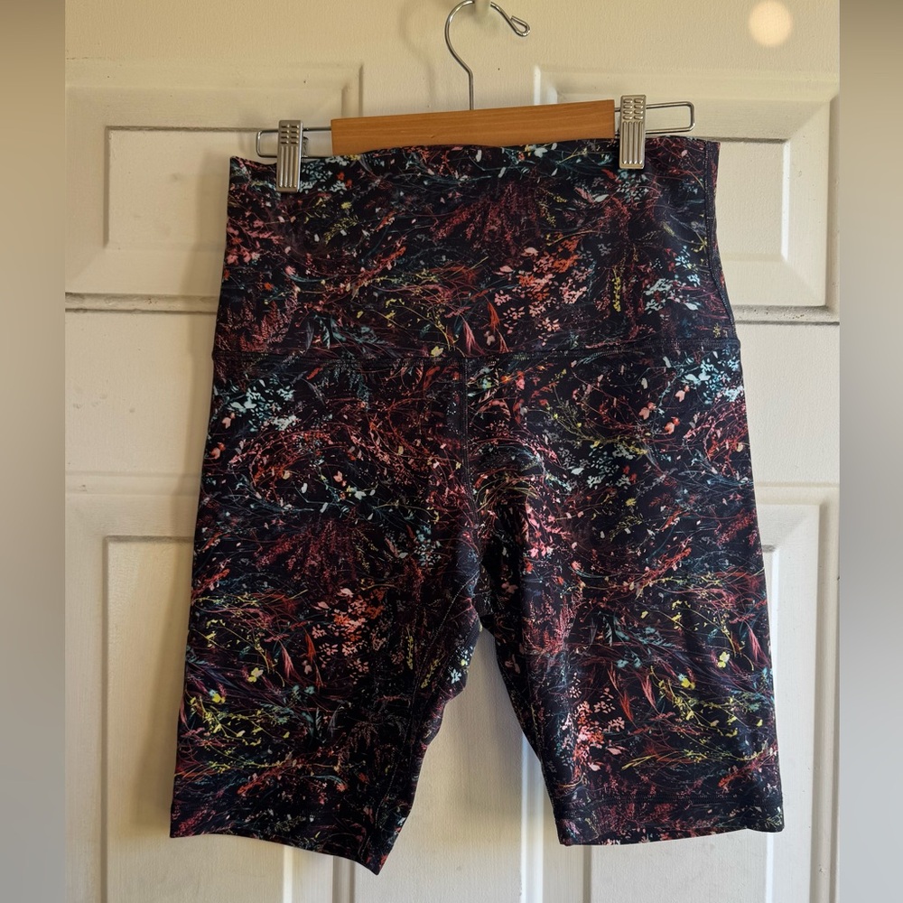 Lululemon Align Foliage Overlay Bike Shirt size 10